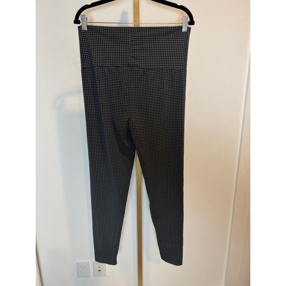 Hatch | The Ultimate Before, During, & After Crop Flare Pants - Picture 4 of 6